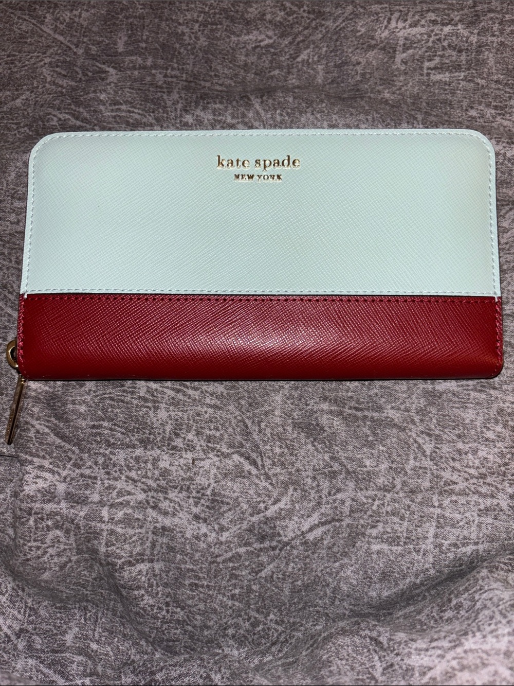 kate spade Two-Tone Zip Wallet in Mint and Red